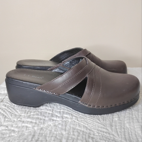 L.L. Bean Leather Clogs Size 39 Slip-On Preppy Classic Comfort Coastal - Picture 2 of 11